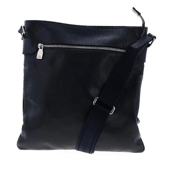 Louis Vuitton Black Taiga Leather Sasha Messenger - Picture 1 of 16